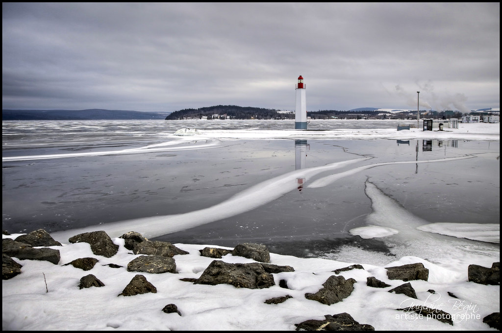 Le phare dans la glace Phare de Cabano Témiscouatasurle… Flickr