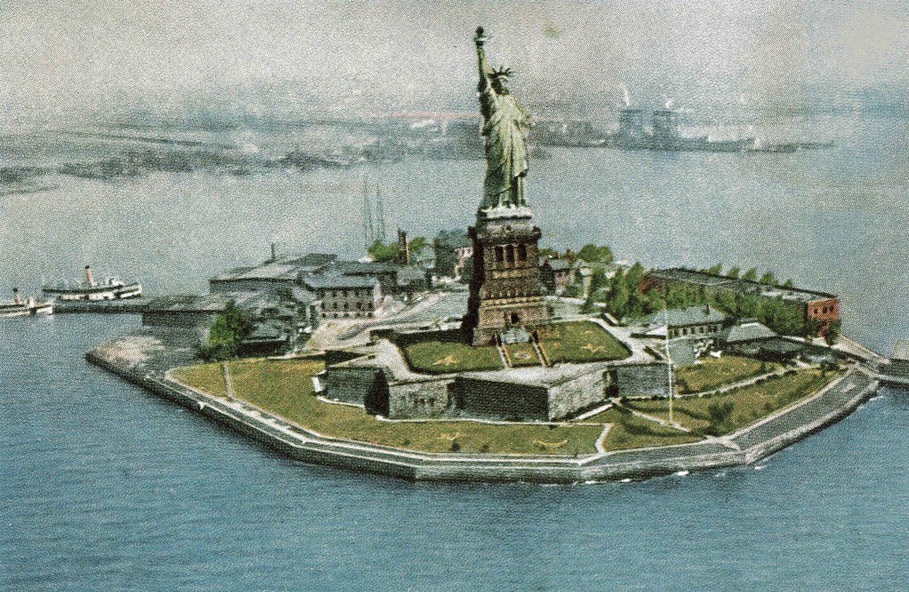 Very rare early color photograph of the Statue of Liberty,??? Flickr
