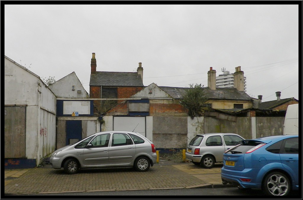 Interesting old buildings back of the Holyhead Road Covent… Flickr
