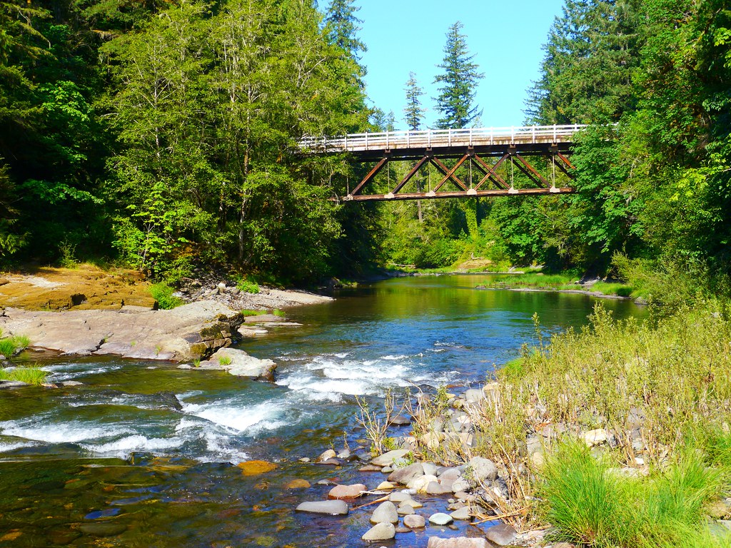 The South Fork of the Siuslaw River at Cascadia State Park… Flickr