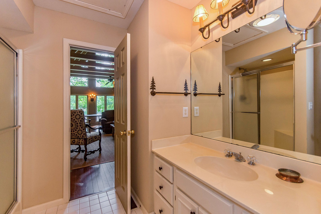 Master Bathroom 594 Morrison Road, Equality AL John Coley Flickr