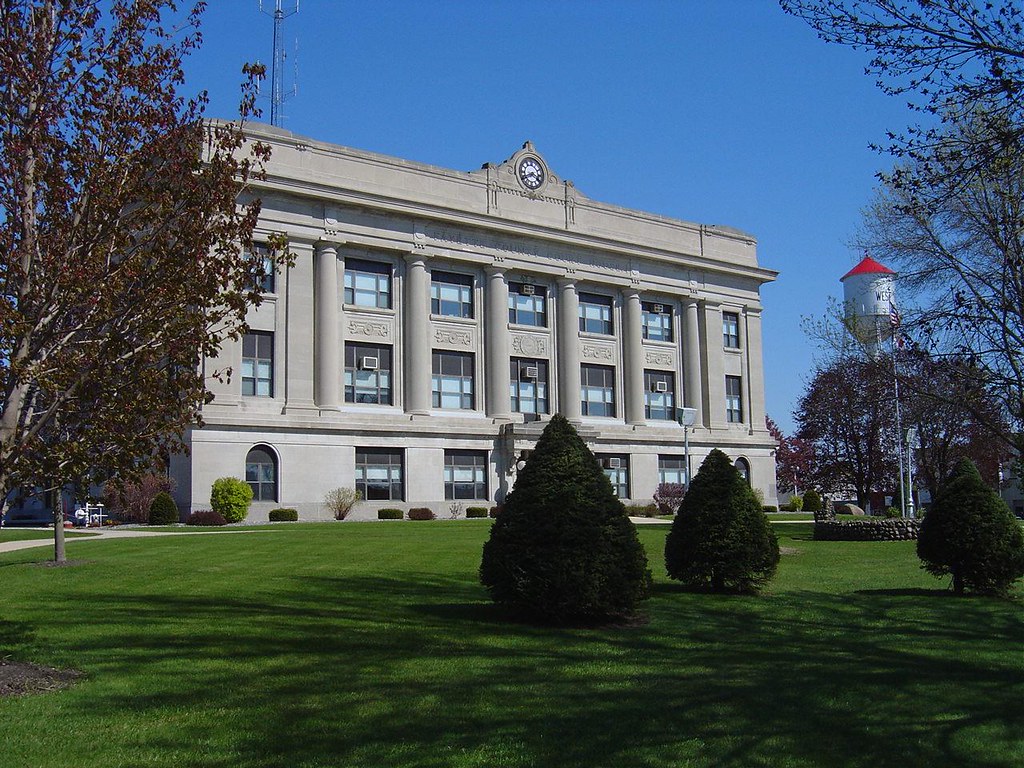 Fayette County Courthouse West Union IA (1) nrhp 810002… Kevin
