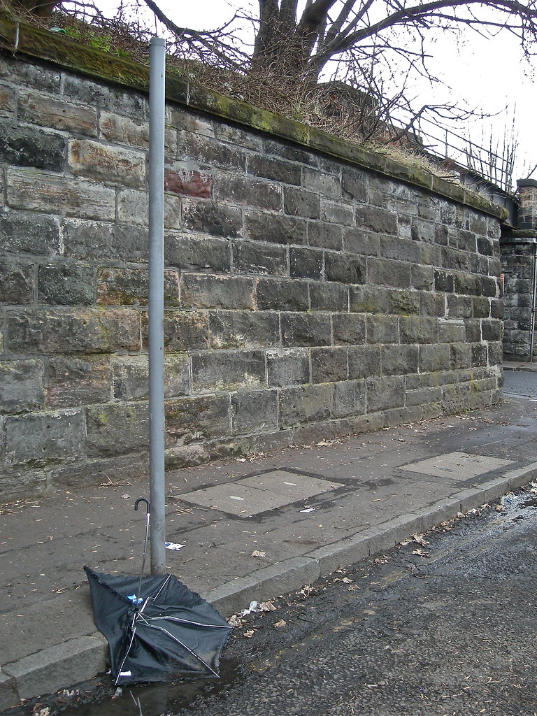 Dead Umbrella Sign Post Wheatfield Street, Edinburgh Flickr