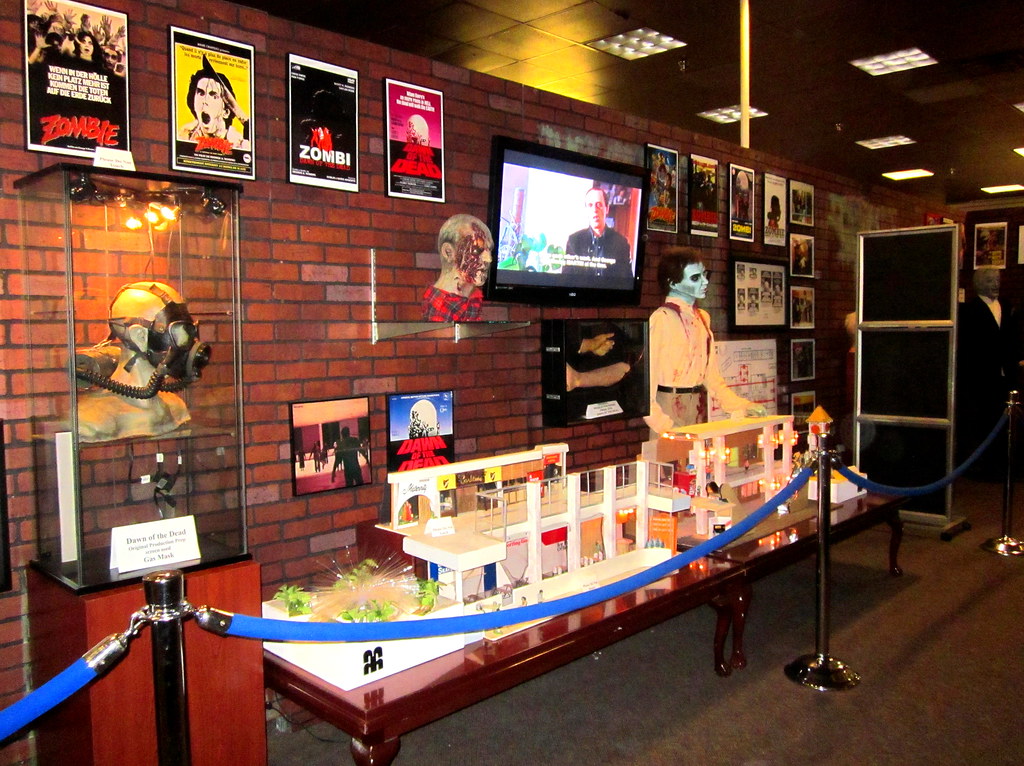 USA Monroeville mall "Dawn of the Dead" exhibit in Monroev… Flickr