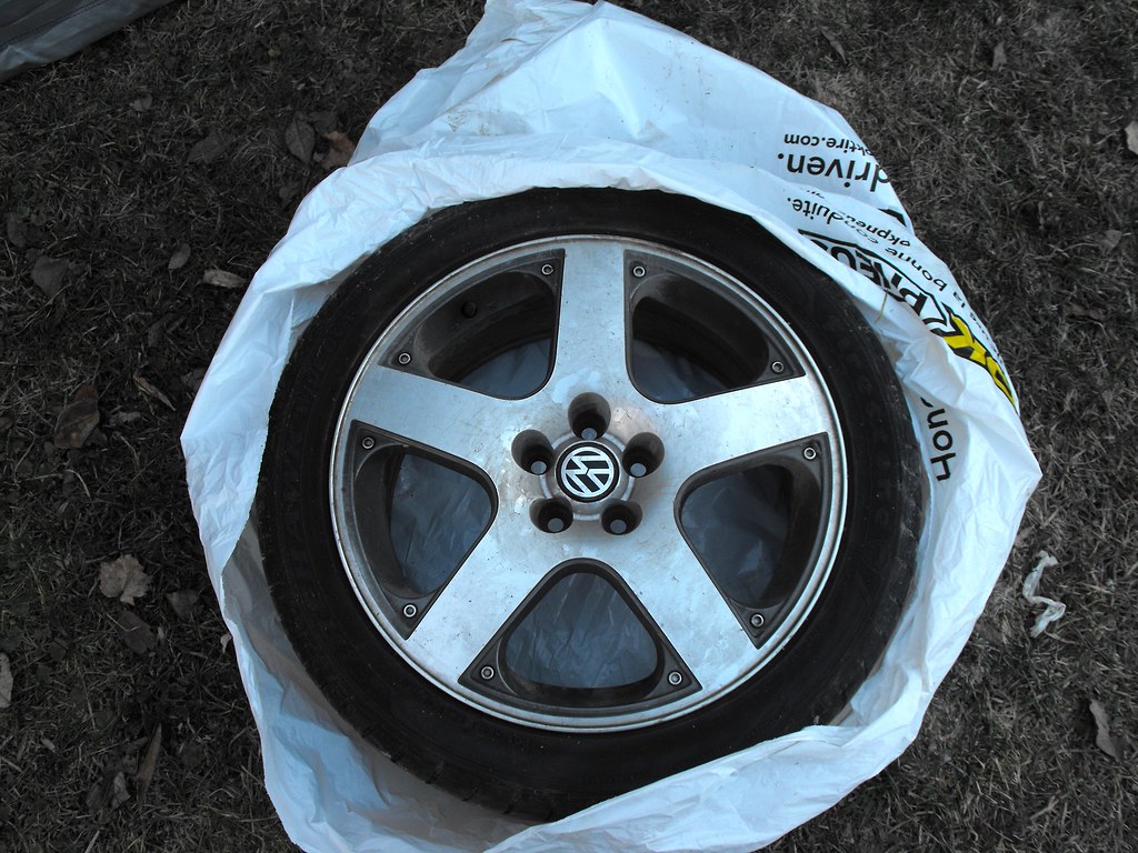 zacks car 007 TheLoringLank Flickr