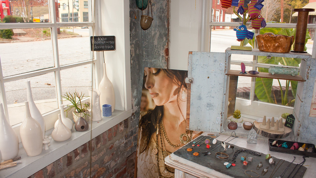 Lily Pottery Greenville, SC The Local Parrot Flickr