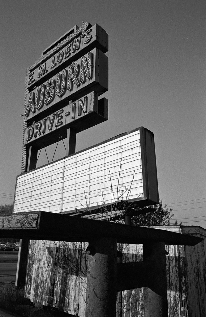 E.M. Loew's Auburn Drive In Auburn MA Circa 1988 Mod Betty