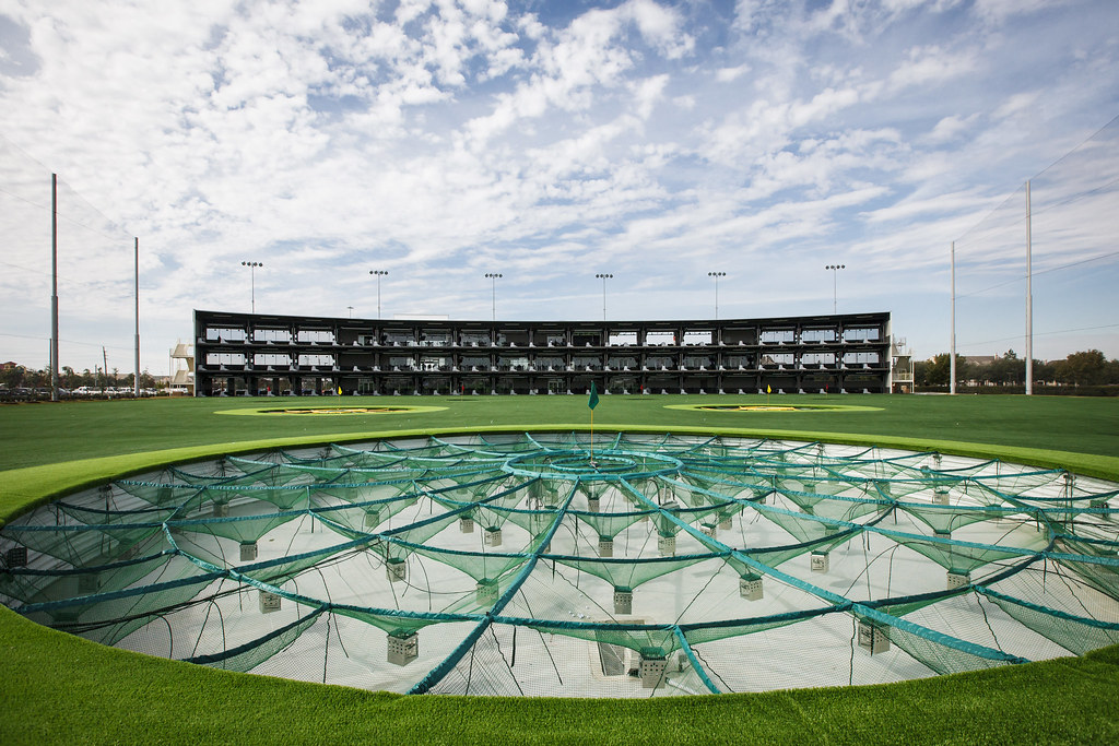 TopGolf A large target capturing and registering a golfbal… Flickr