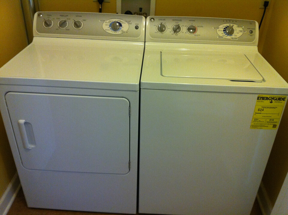 washer and dryer off back hallway joshua_laporte Flickr