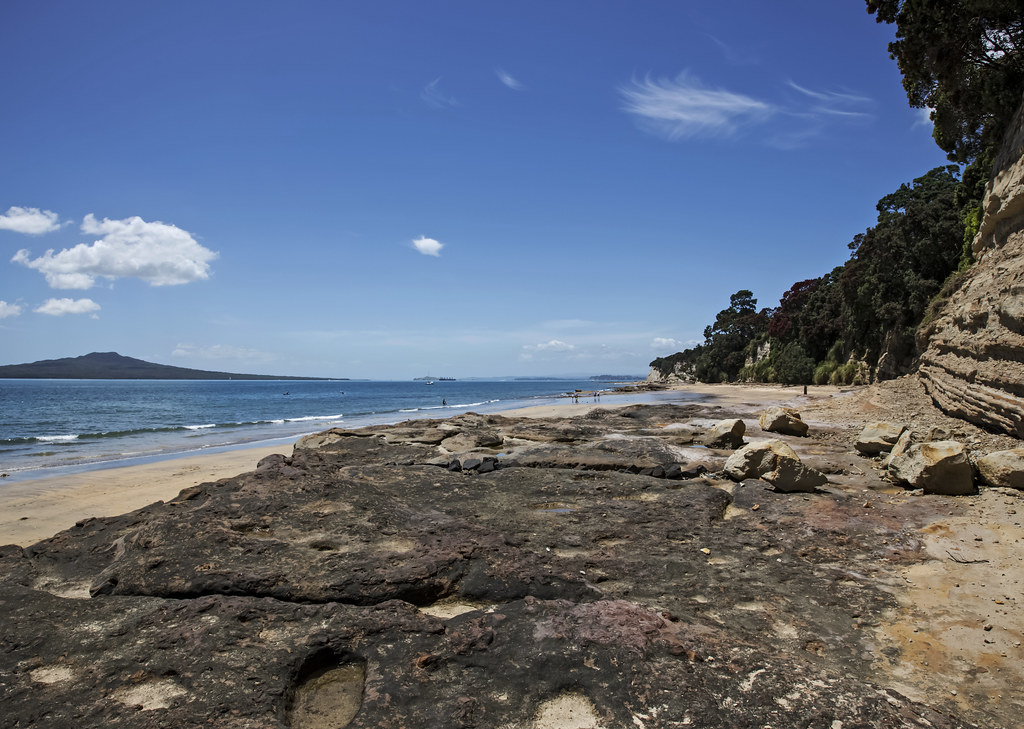 Takapuna Beach Ridge Takapuna beach is on the North Shore … Flickr
