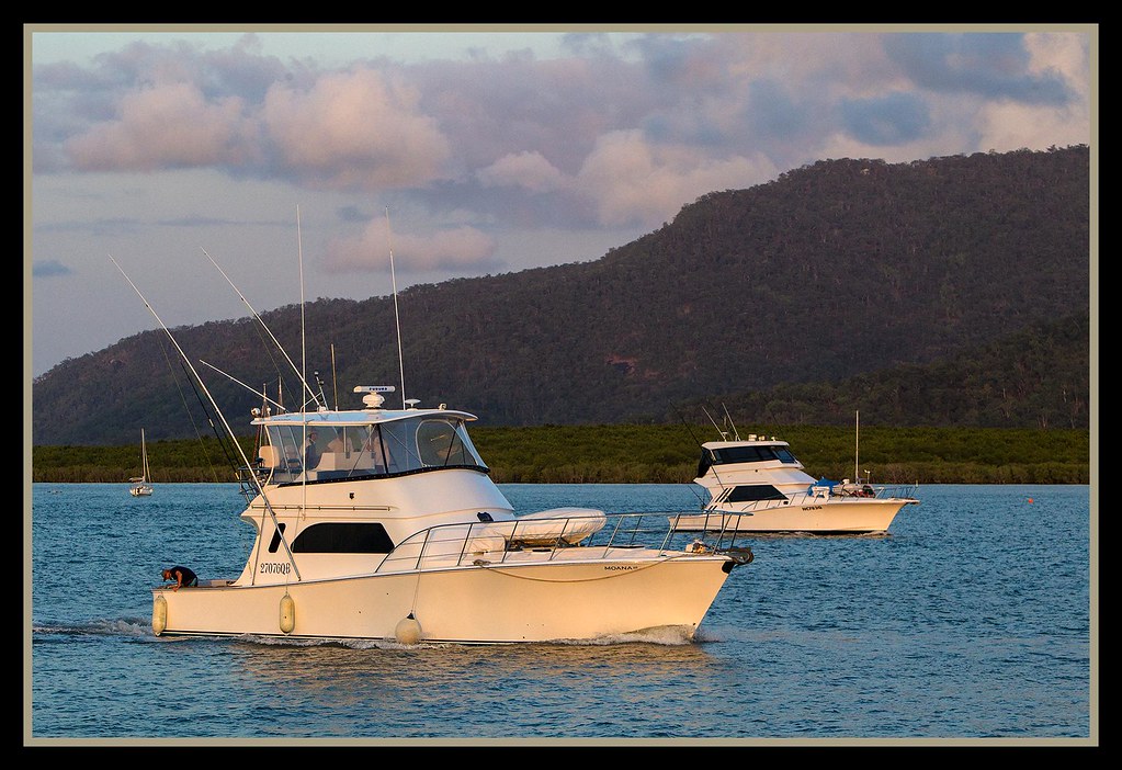 Motoring into Cairns at dusk1= Motoring into Cairns at du… Flickr