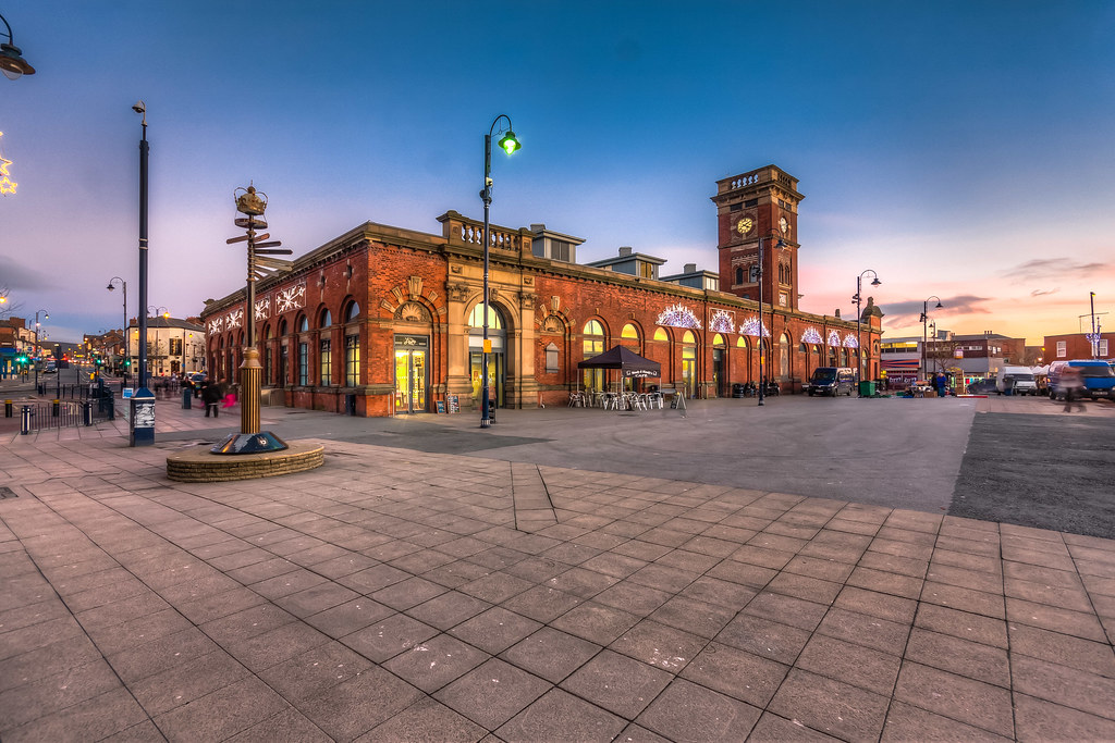 Ashton Market Square and Town Hall A job for Tameside MBC,… Flickr