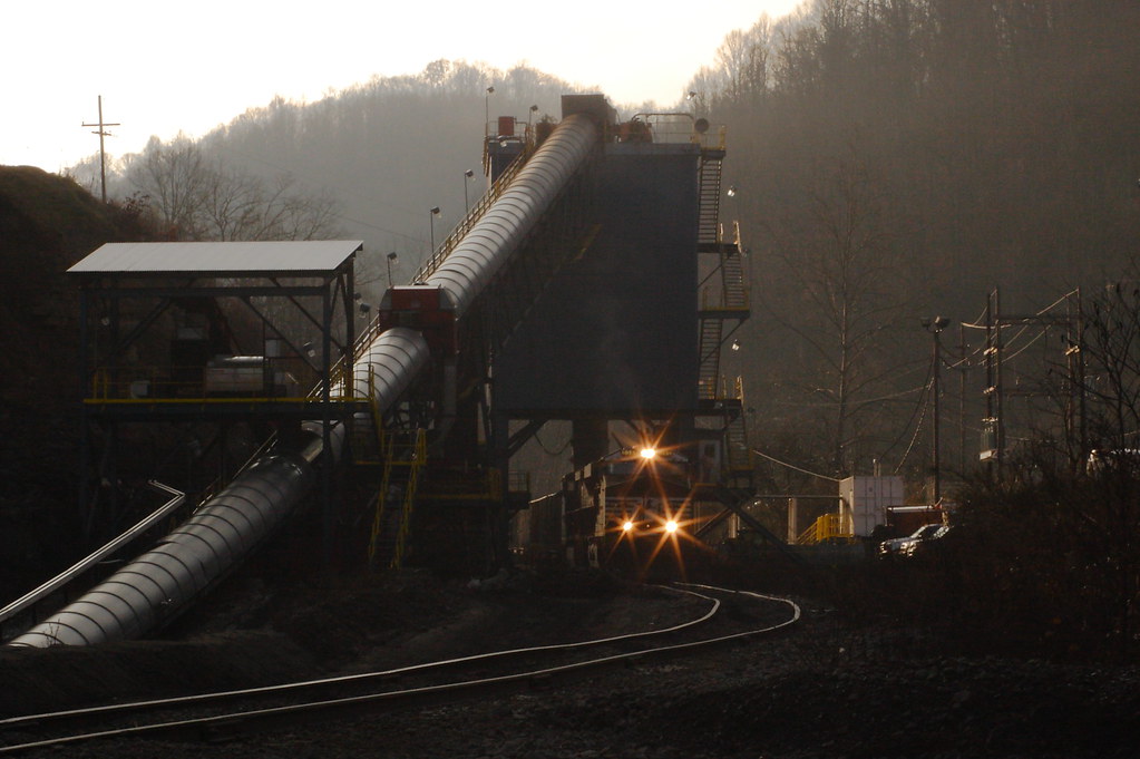 Sunrise over MidVol Coal Sales' Dan Branch Loader Flickr