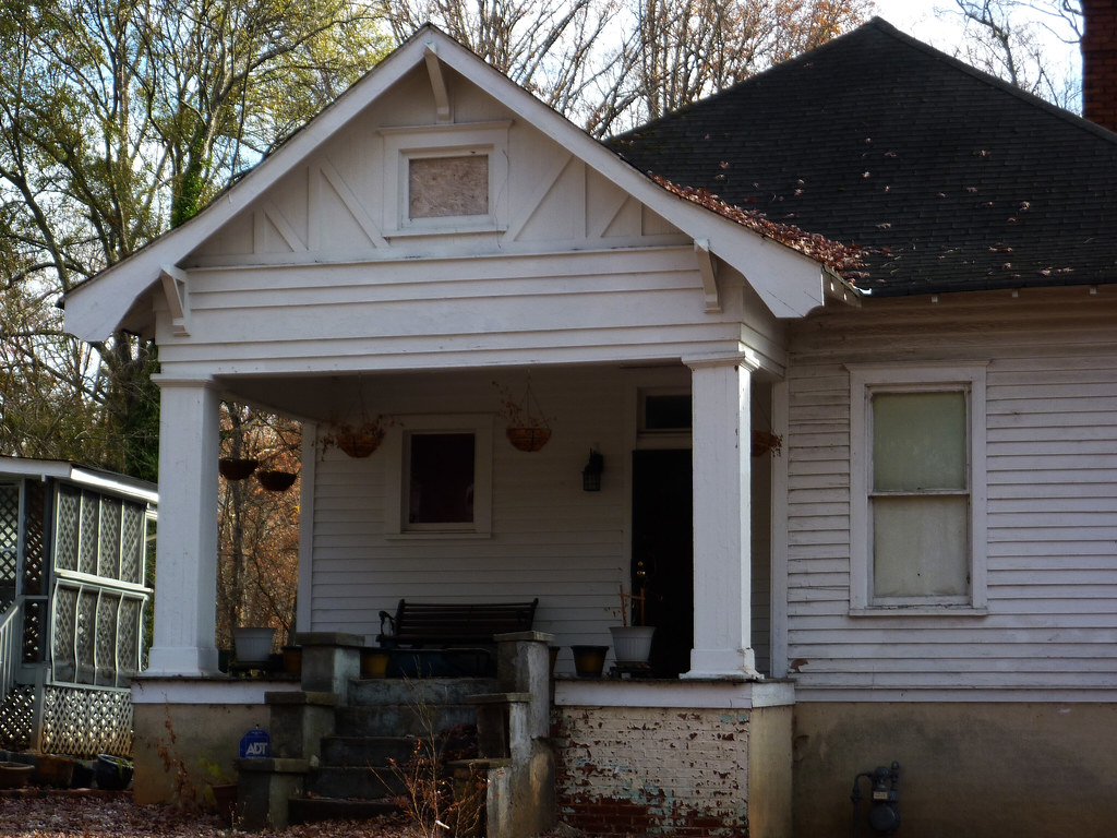 P11402092012113015rockyfordroad1930porchroofdet… Flickr