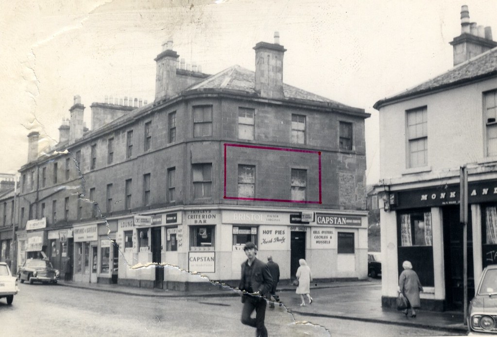 criterion bar Bank Street, Coatbridge. Now time capsule/Ja… Flickr
