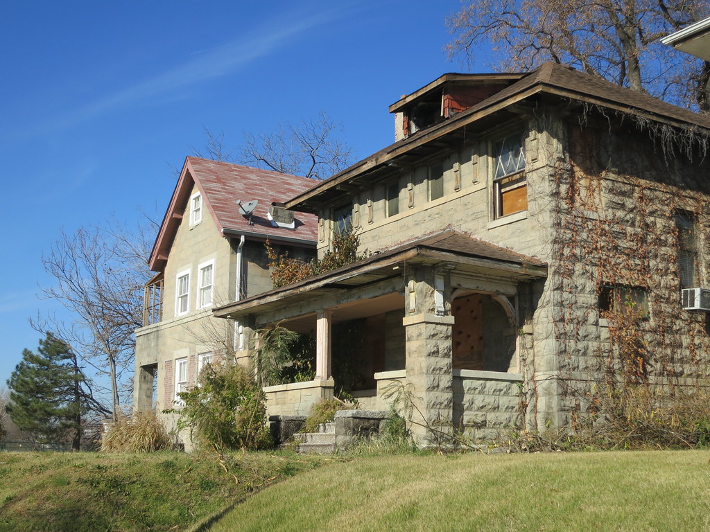 Concrete Block Historic District (16) Paul Sableman Flickr