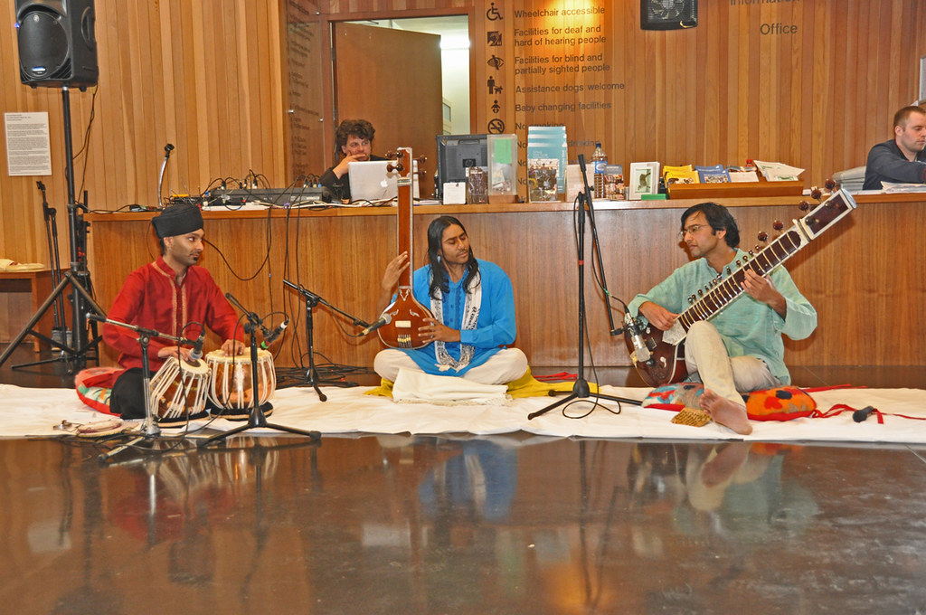 Tabla drums, Tampura & Sitar perfomance opened Diwali Glow… Flickr