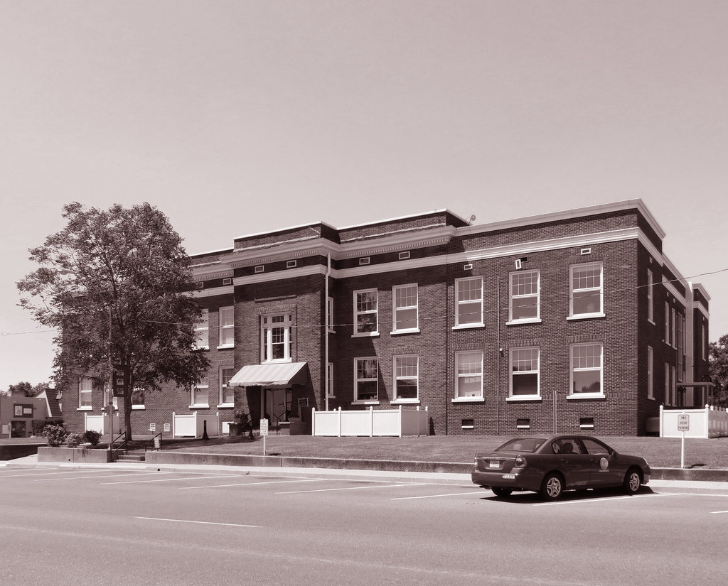 Marshall County Courthouse The original section was built … Flickr