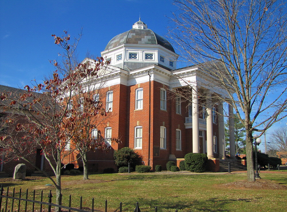 Louisa County (VA) Courthouse The Louisa County courthouse… Flickr