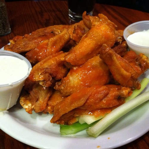 Buffalo Wings Kezar Pub & Restaurant kvpinmybelly Hit… Flickr