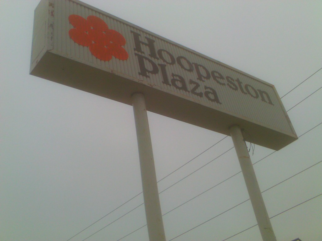 Plaza Hoopseton Plaza sign Hoopeston Illinois. Has a ShopK… Flickr
