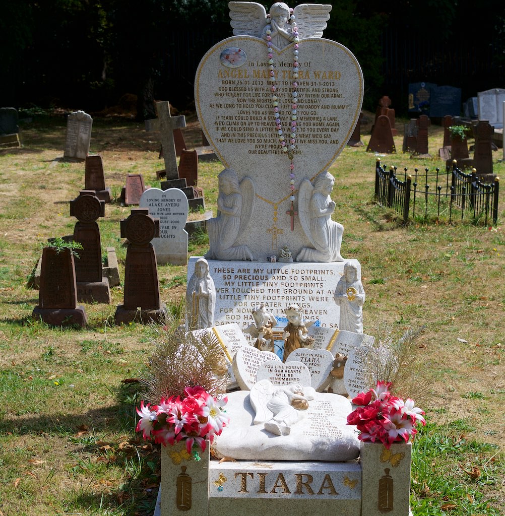 The grave of Tiara Ward East London Cemetery and Crematori… Flickr