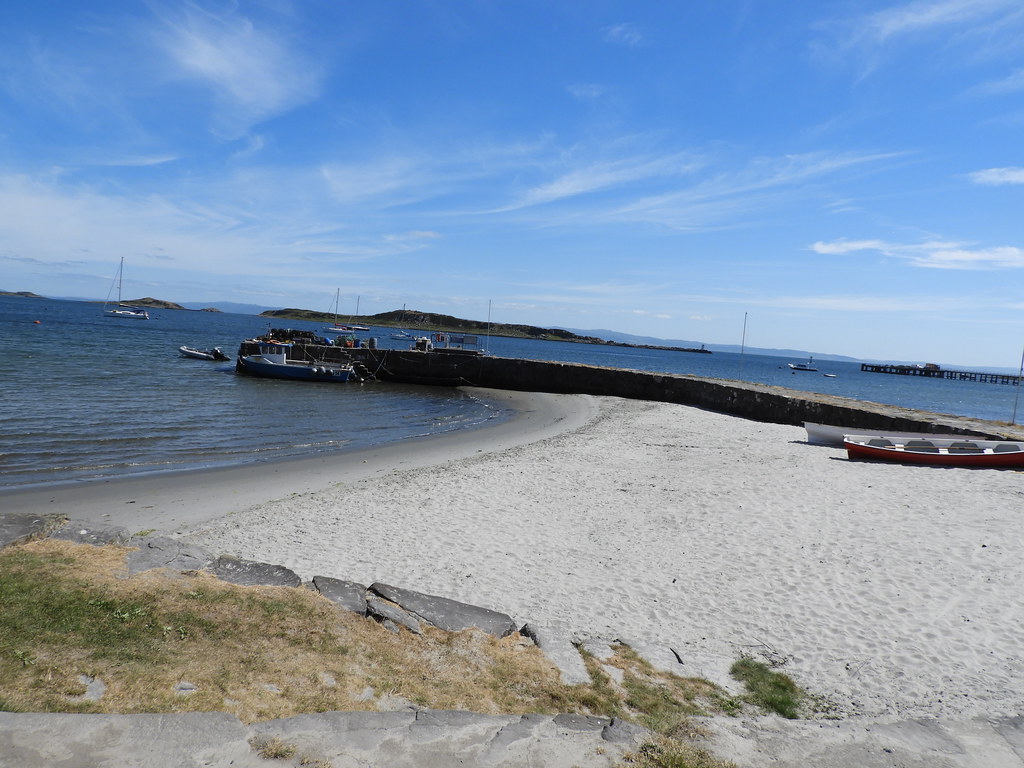 The Old Pier Craighouse, Jura. Reading Tom Flickr