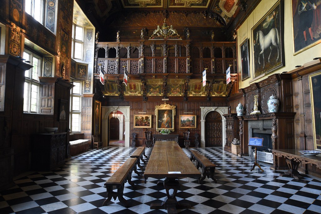 The Marble Hall, Hatfield House Hatfield House is a countr… Flickr