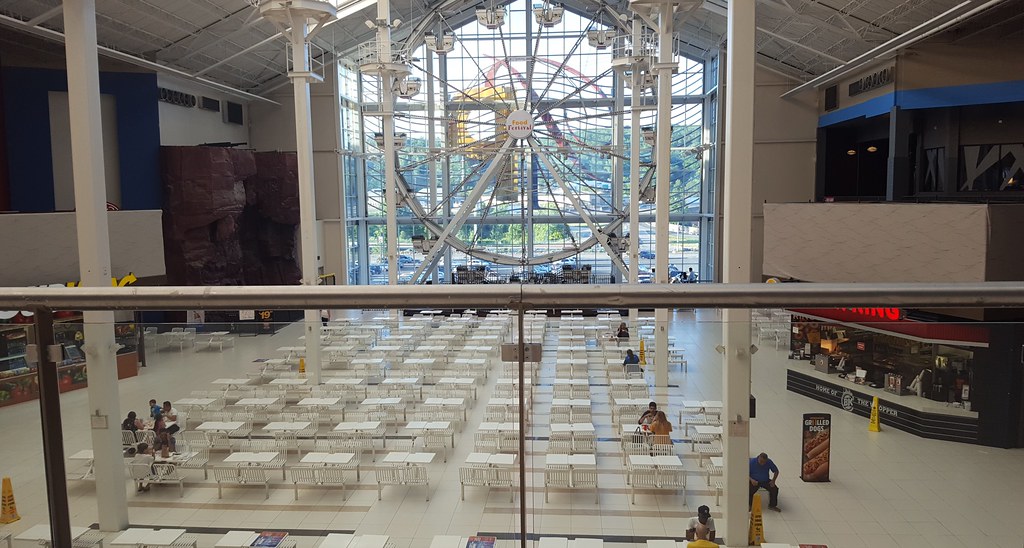 Palisades Park Mall West Nyack, NY June 2016 Mike Kalasnik Flickr