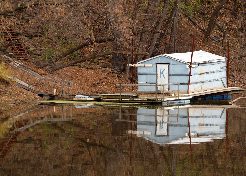 K Boathouse on a Mississippi River backwater in La Crosse,… Flickr