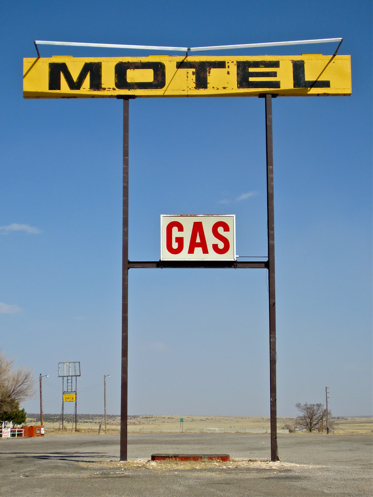 Motel Gas, Moriarty, NM A motel/gas sign in Moriarty, New … Flickr