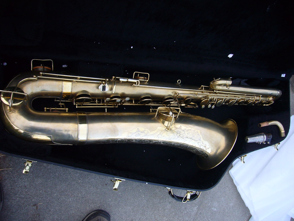Buescher bass sax 98,xxx Flickr