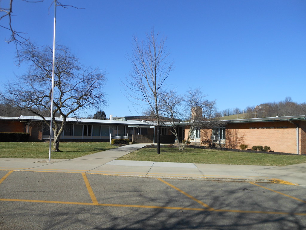 011913 Medill SchoolLancaster, Ohio (4) Aaron Turner Flickr