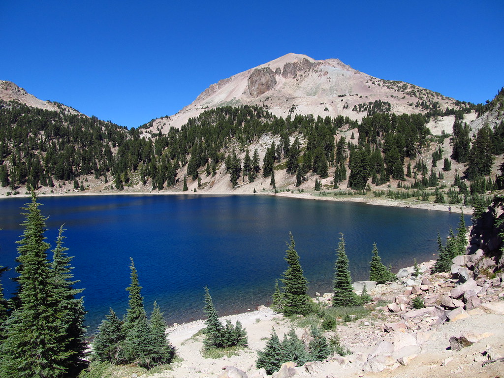 Lassen Volcanic National Park Lake Helen Mount Lassen, loc… Flickr