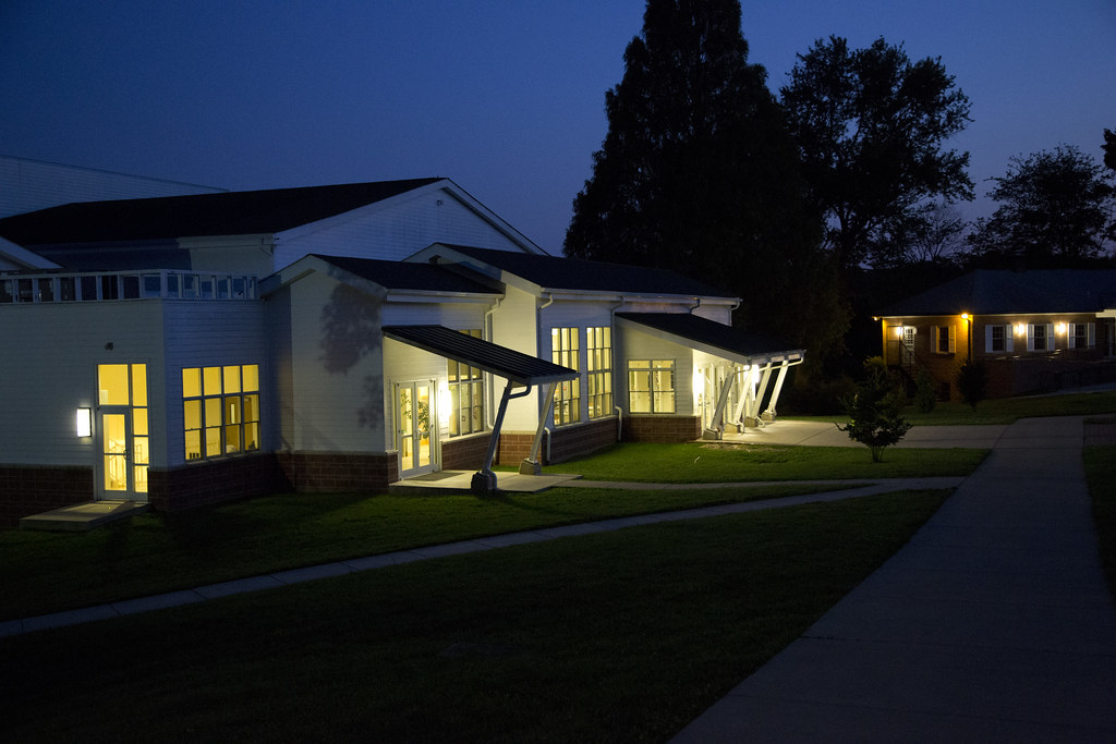 Sandy Springs Friends School At Night Ryan Crierie Flickr