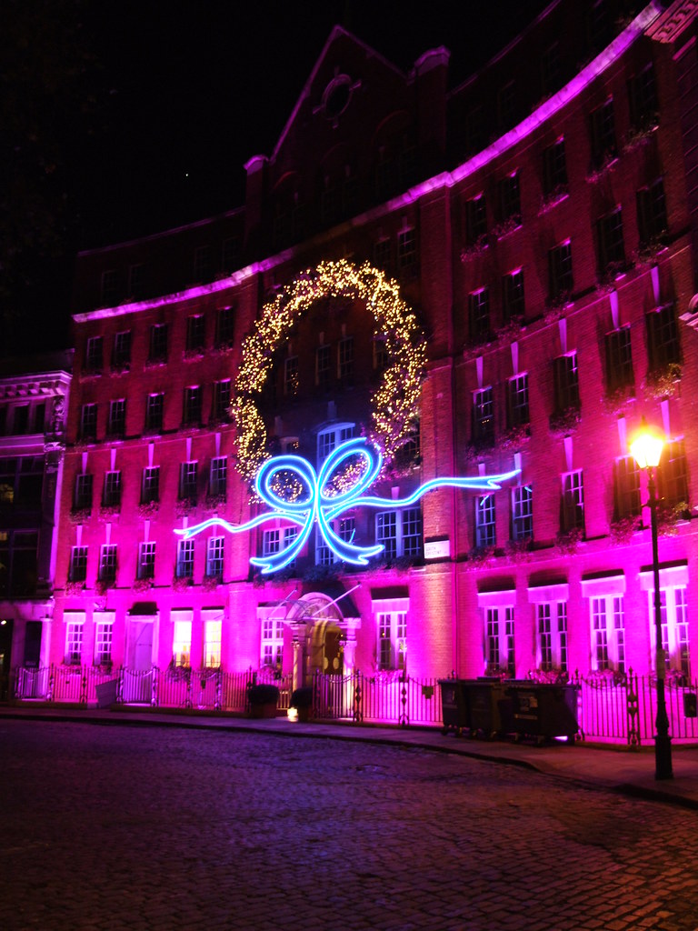 Crescent Wrapping South Cresent bedecked out in Christmas … B Flickr