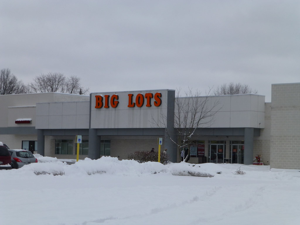 Big Lots in Warren, Ohio Old logo Nicholas Eckhart Flickr