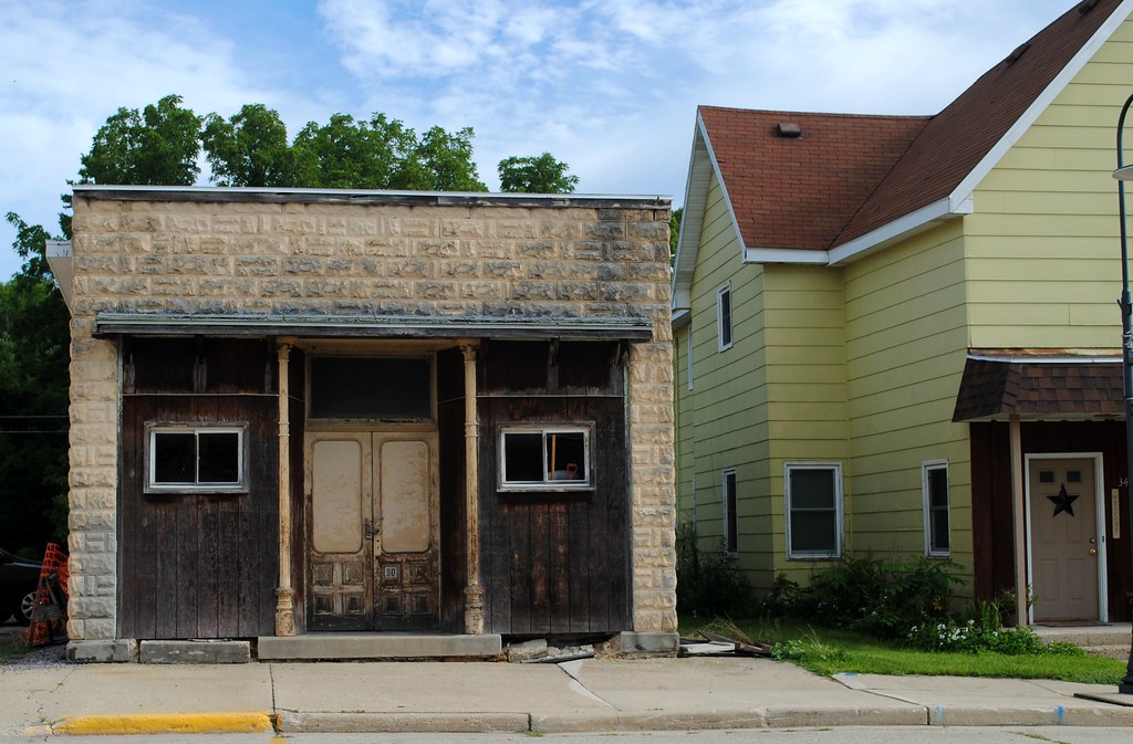 Little Ole Building in Mazomanie, Wisconsin Cragin Spring Flickr