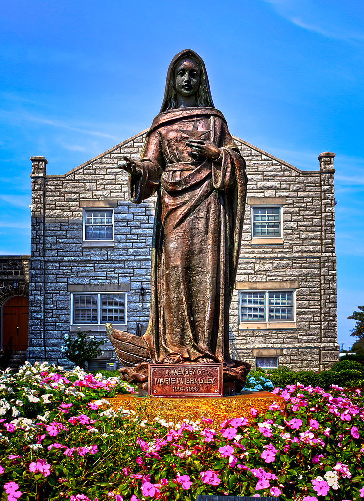 Our Lady Our Lady Star Of The Sea statue in Cape May, New … Flickr