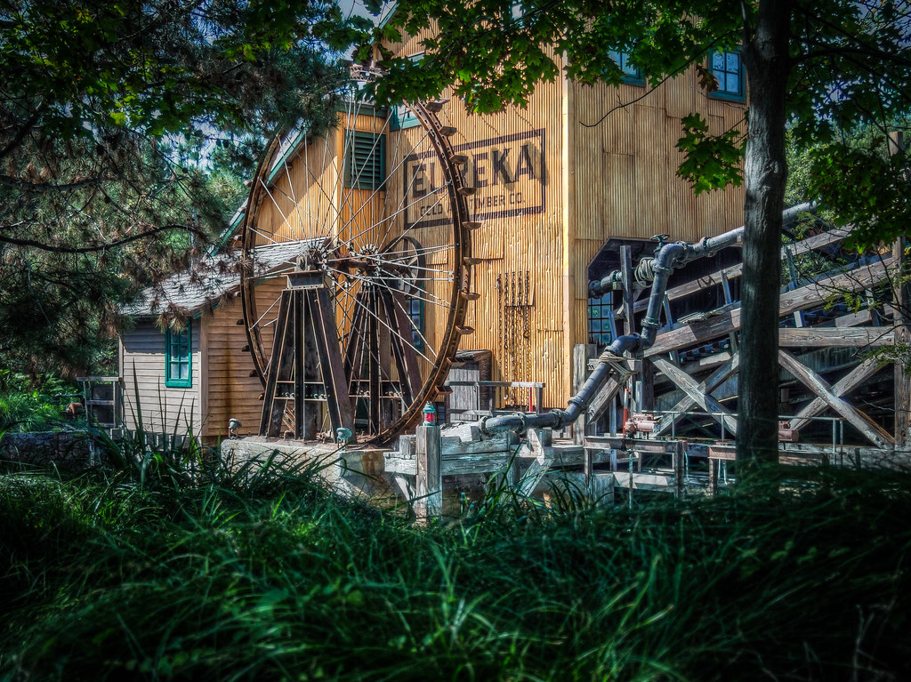 Eureka Gold and Timber at California Adventure This is a d… Flickr