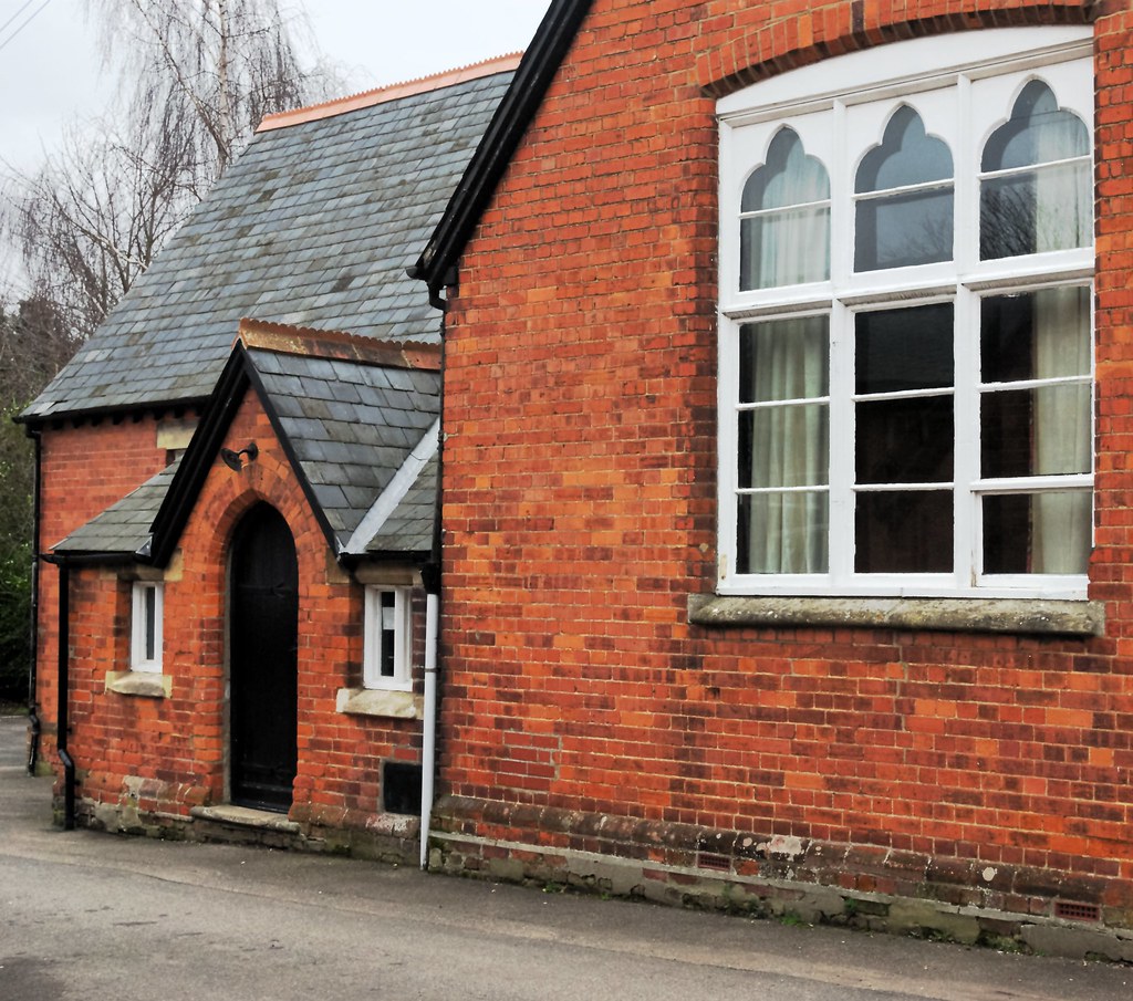 villagehall1 Moulton Village Hall Stuart Smith Flickr