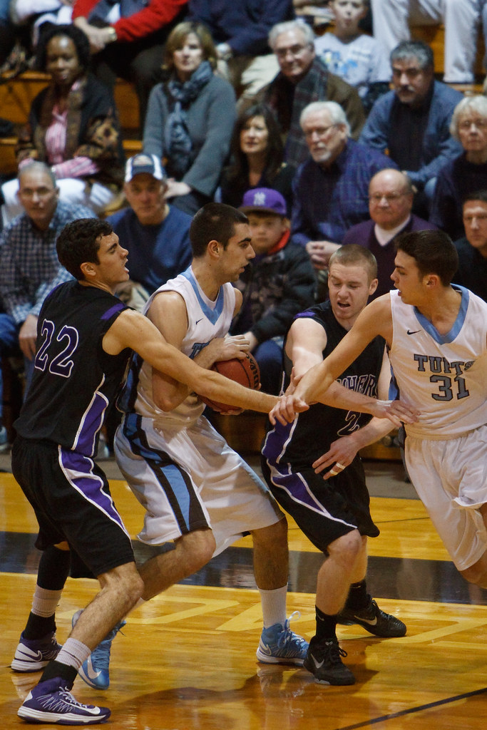 Men's Basketball Outpaces Tufts, 10089 (Photo by Rob Matt… Flickr