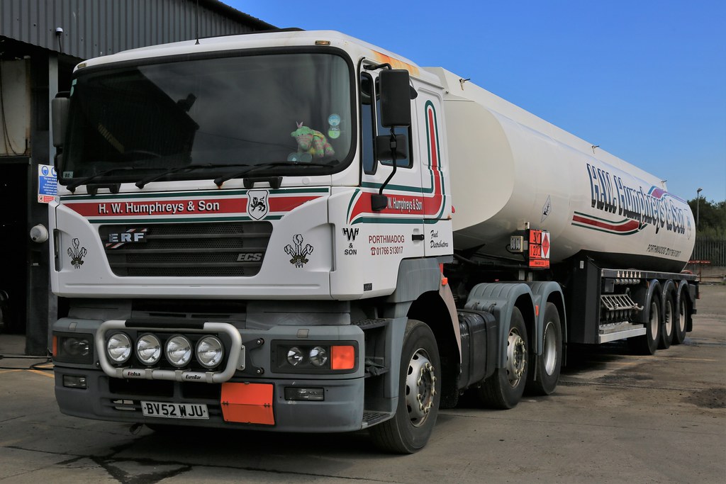 H.W Humphreys & Son Porthmadog oil distributors August 201… Flickr