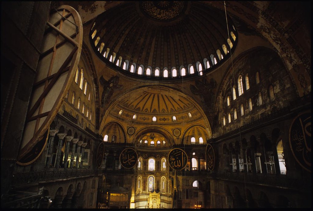 Coupole de Sainte Sophie Leica R6 4/21mm R Fuji Provia… Flickr