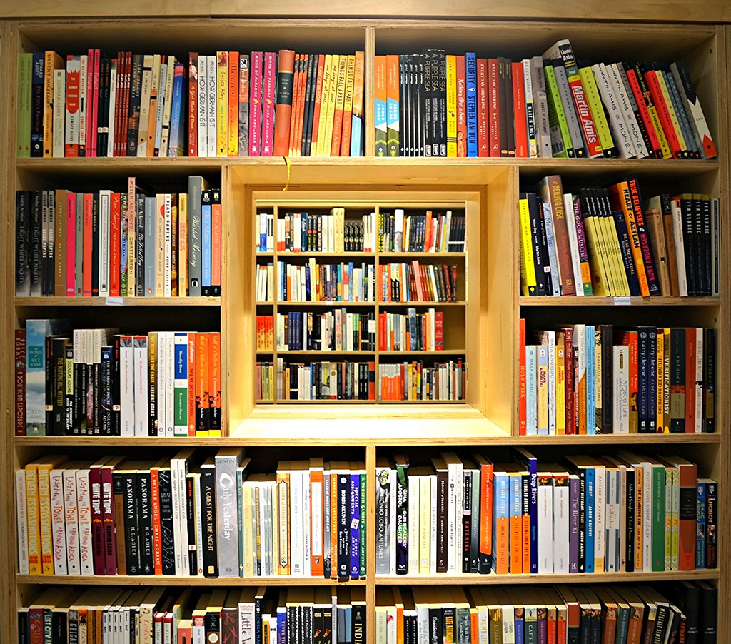 Seminary CoOp Bookstore 5751 S. Woodlawn Avenue Chicago, … Flickr