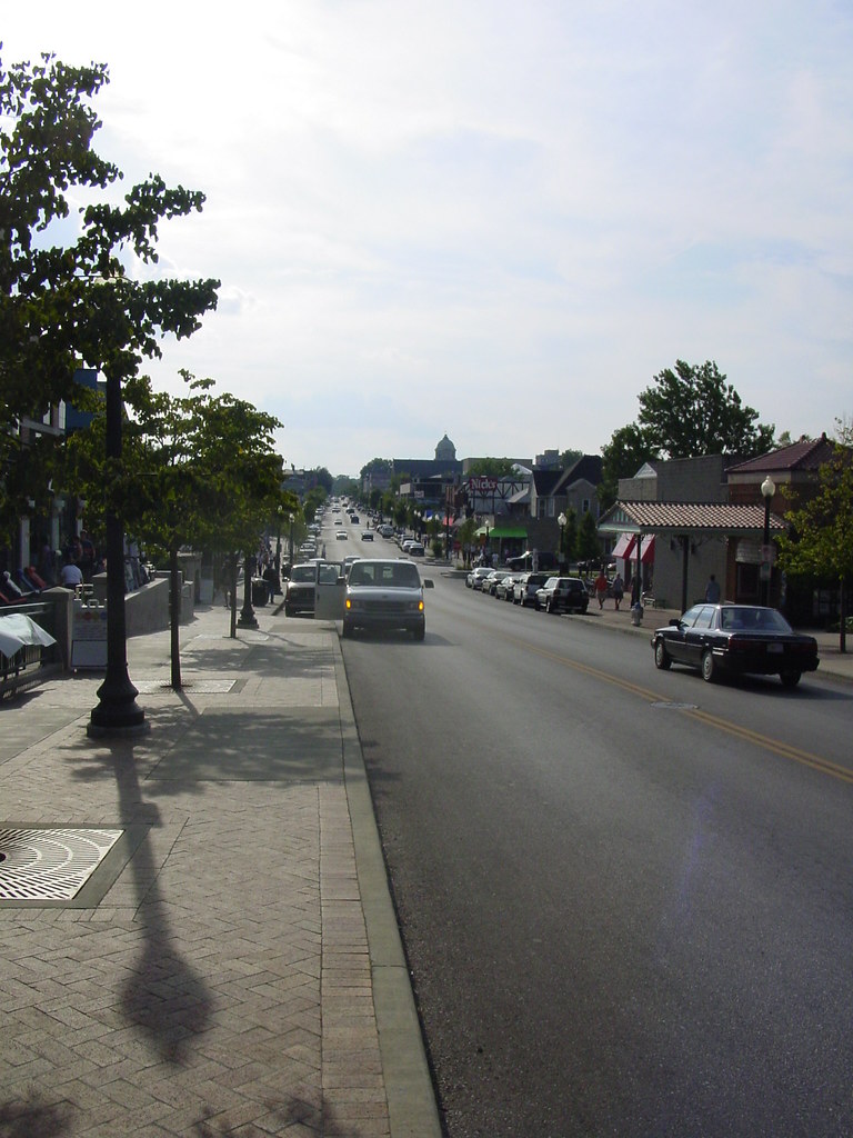 dsc00631.jpg Looking west along Kirkwood Ave, downtown Blo… Flickr