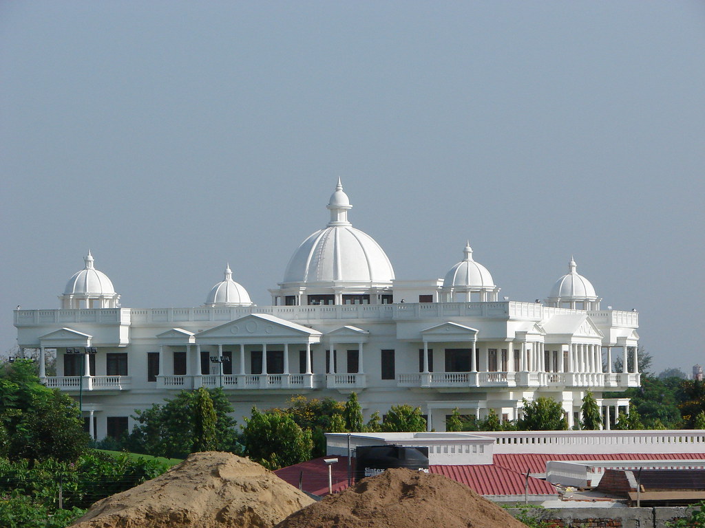 Sahara Palace Lucknow, India Ram Manohar Vikas Flickr
