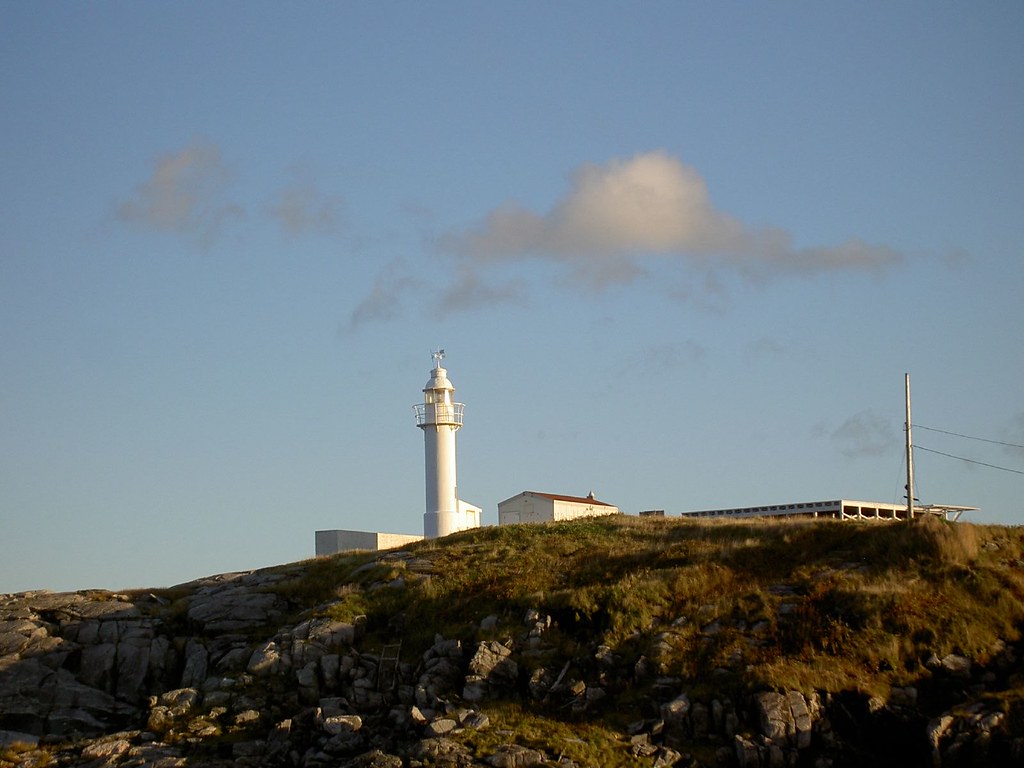 Port aux Basque LighthouseLeaving NFLD 045 Mel Mashman Flickr