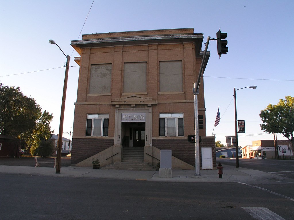 Elk's Lodge 537, Miles City The Elk's Lodge, B.P.O.E. 53… Flickr