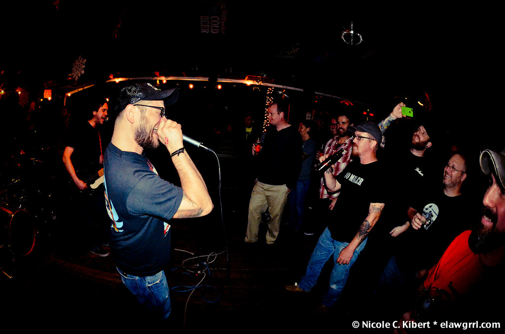 High Voltage New World 12.15.1221 HIGH VOLTAGE (Bon